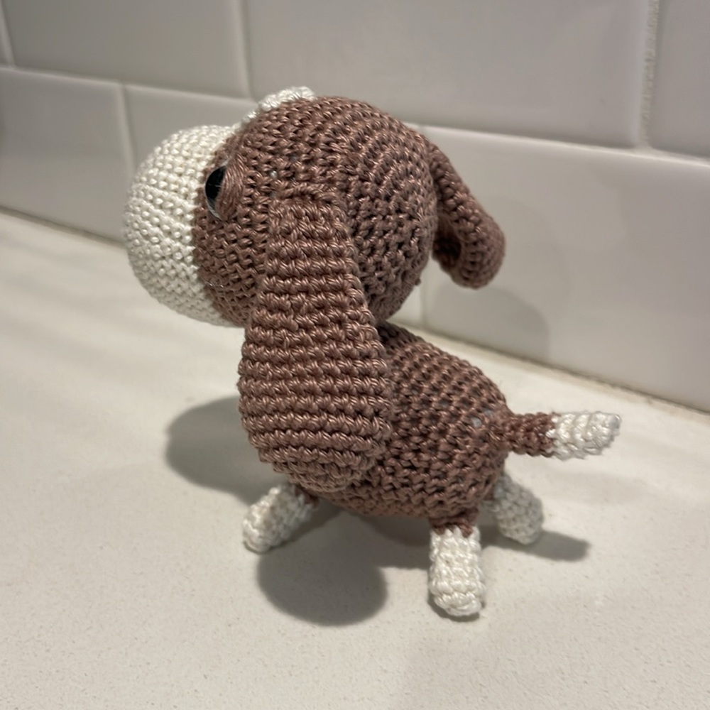 Handcrafted Basset Hound Crochet Amigurumi Figure Toy Dog Puppy Decor - Picture 6 of 11